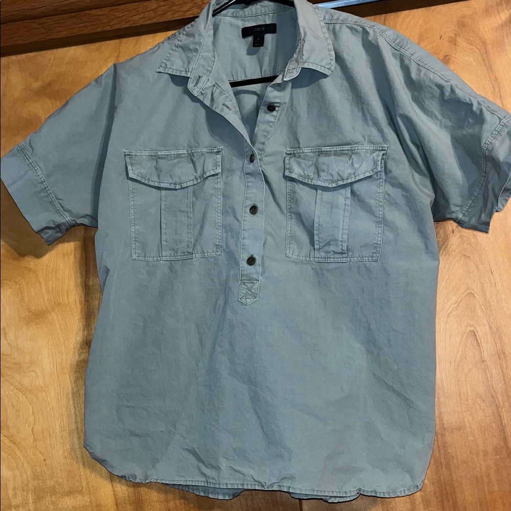 Woman’s J Crew top